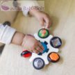 BABY EINSTEIN Érzékszervi játék Curiosity Clutch™ 3hó+