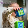 BABY EINSTEIN Connectables Játék mágneses kockák aktivitásokkal Add & Stack 6 db, 6hó+