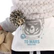 Llorens Enzo síró baba mellényben 42cm-es