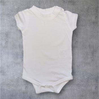   KARIBAN Fehér rövid ujjú body, kombidressz , Méret- 68-as (3-6 hó)