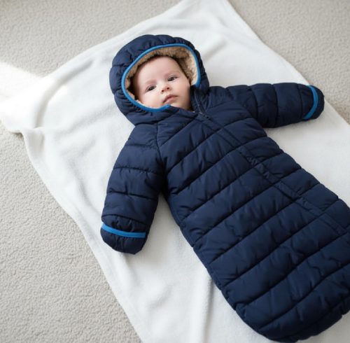 Kék színű bundazsák kapucnival és ráhajtható kesztyűvel , Méret 62-68-as (2-6 hó)